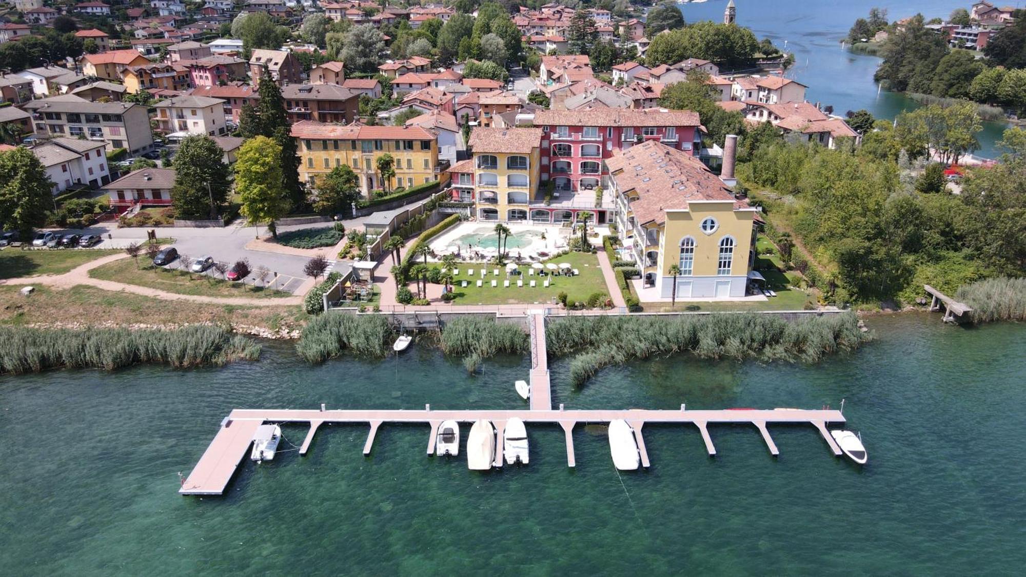 Yachting Residence Лавена-Понте-Треза Экстерьер фото